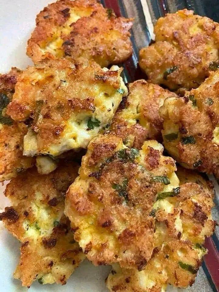 Crispy Cheesy Cauliflower Fritters