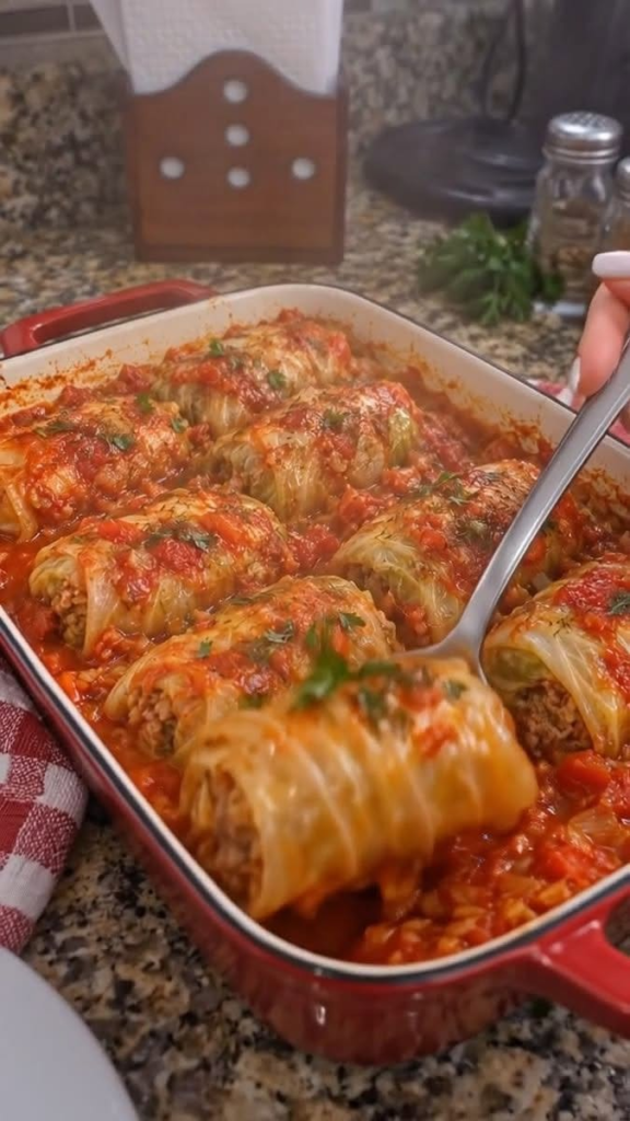 Stuffed Cabbage Rolls in Tomato Sauce